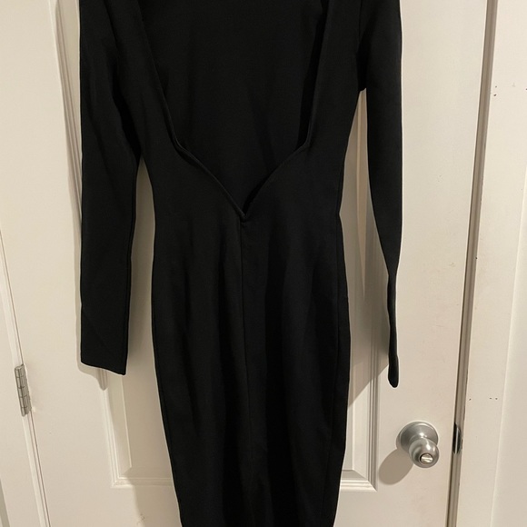 LULU Black Long sleeve MIDI Dress - Picture 3 of 5